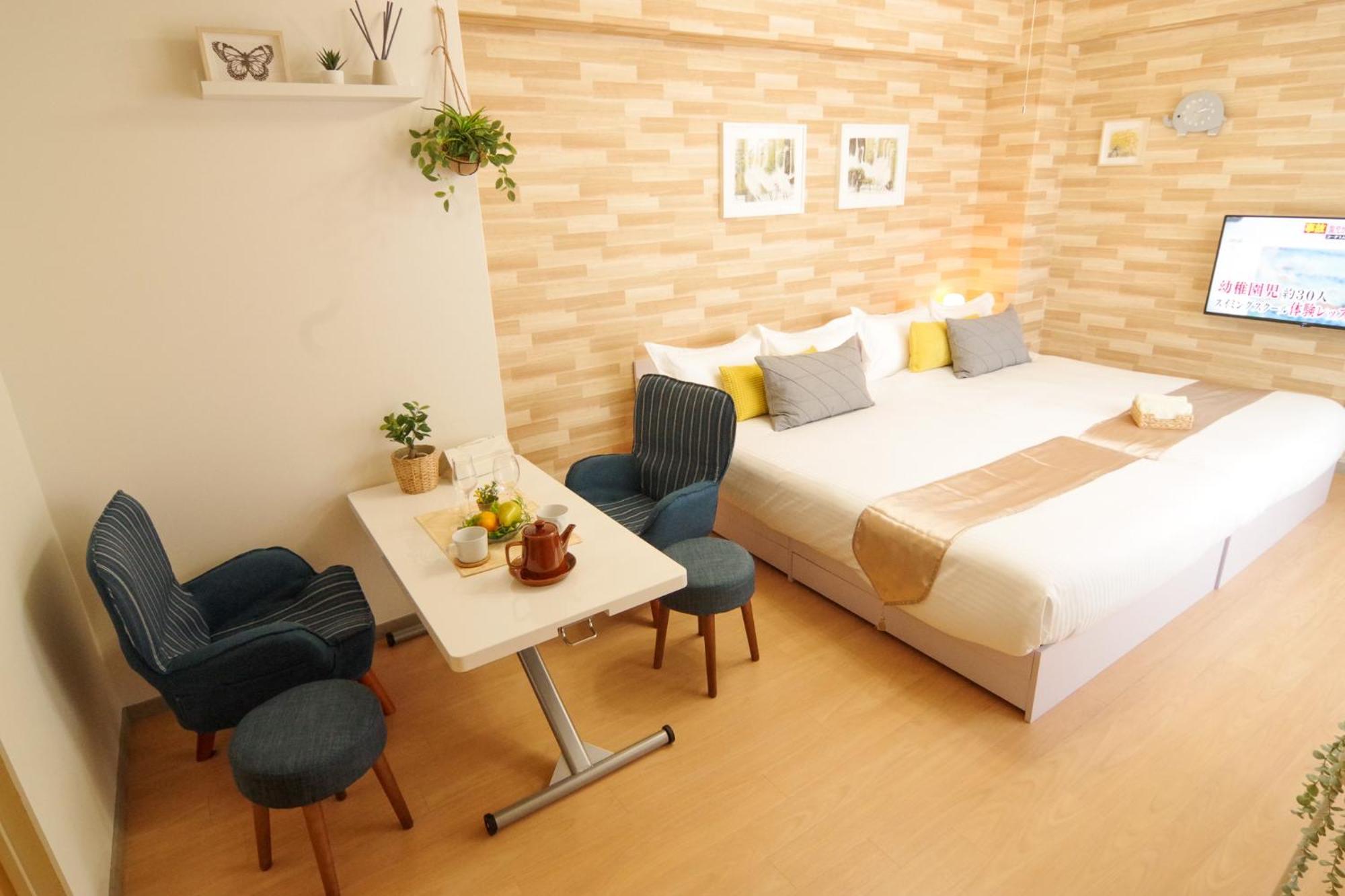 Nippombashi Art Hotel 501 Osaka Bagian luar foto