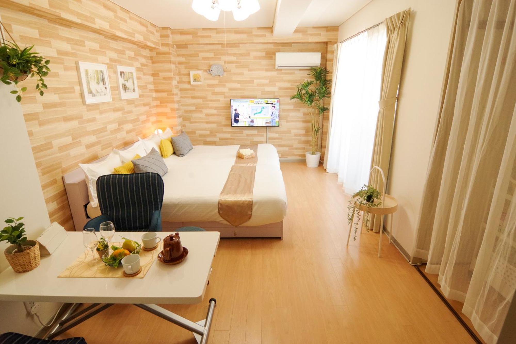 Nippombashi Art Hotel 501 Osaka Bagian luar foto